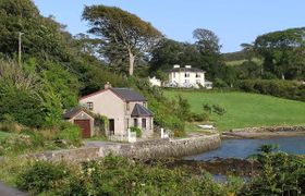 Lough Ine Gate Lodge