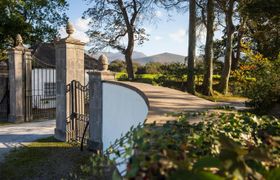 Luxury Georgian Manor reviews