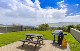 Luxury Dingle Townhouse reviews