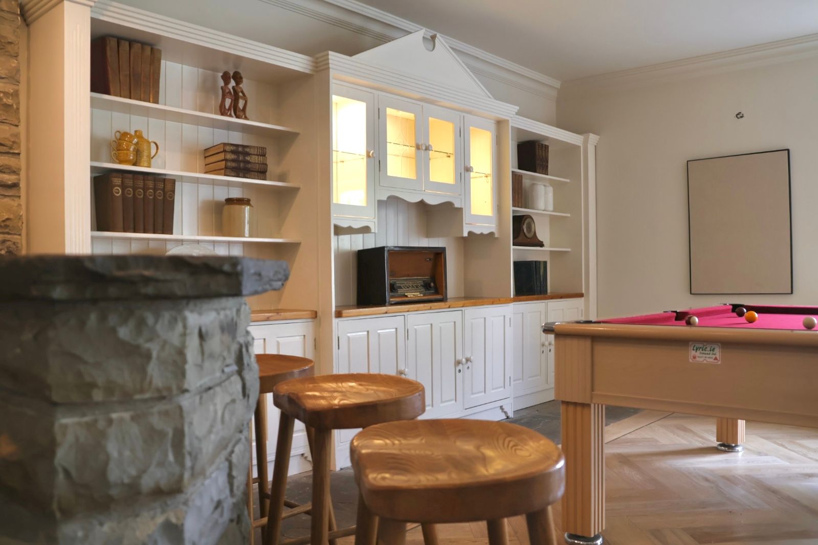 Country House on Private 20-Acre Estate photo 4