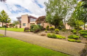 Luxury Villa Strabane