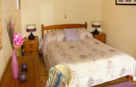 Ffynnonlwyd Cottage reviews