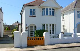 Cottage in Fishguard reviews