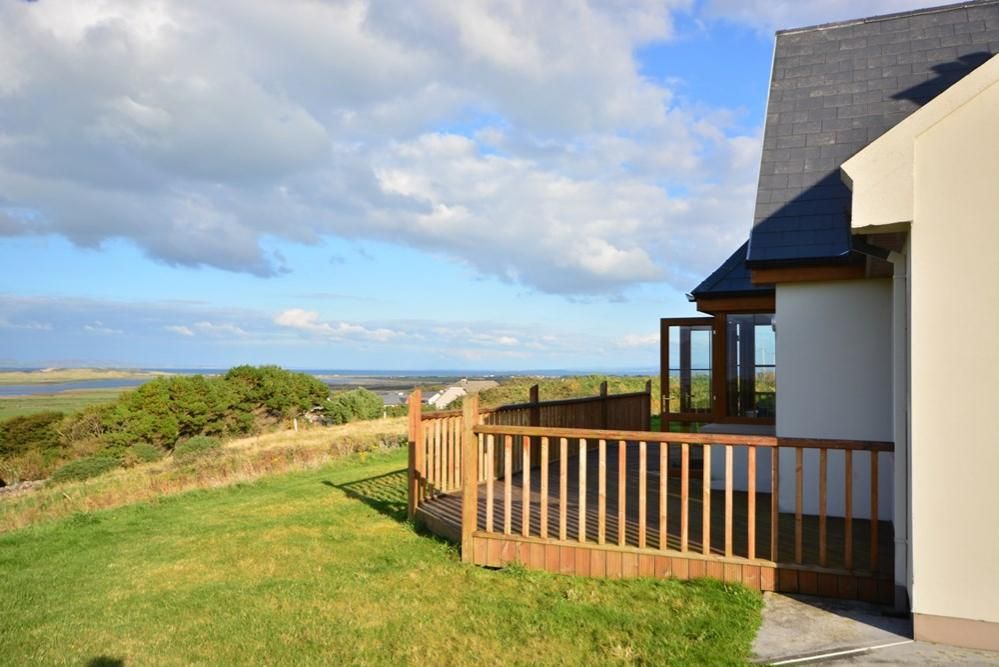 The Bay - Overlooking the longest beach in Ireland! photo 23