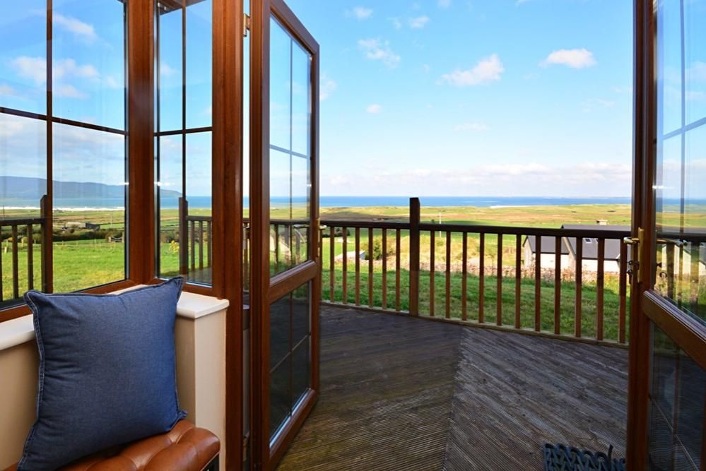 The Bay - Overlooking the longest beach in Ireland! photo 25