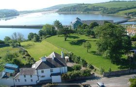 Rosscarbery Retreat reviews