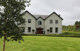 Wexford Luxury Manor reviews