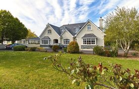 5-Star Killarney Family Home reviews