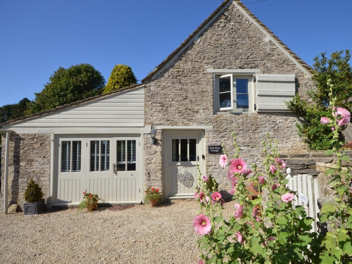Cottage in Gloucestershire photo 1