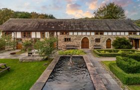 Barn in Mid Wales reviews