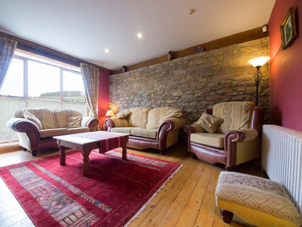 Whaley Bridge Cottage photo 2