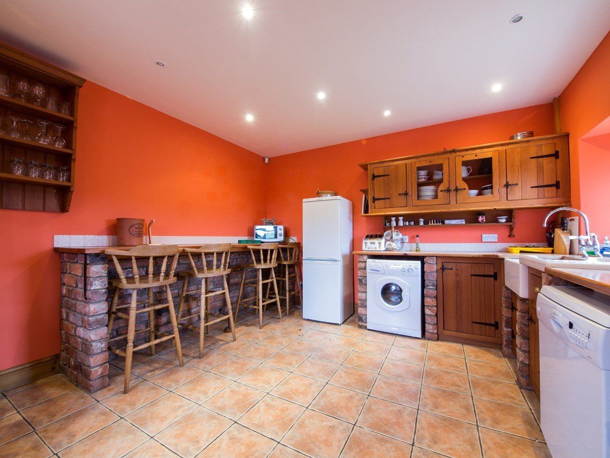 Whaley Bridge Cottage photo 3