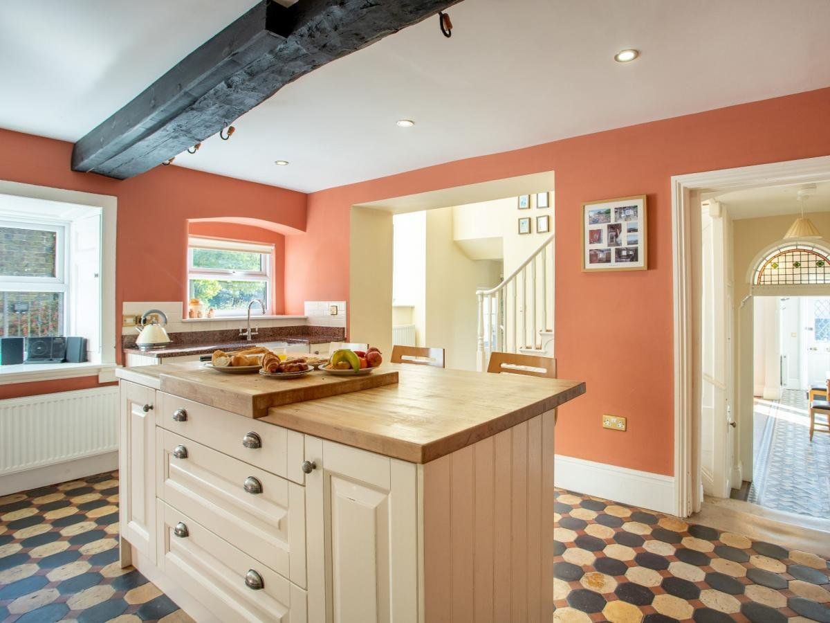 House in Derbyshire photo 9