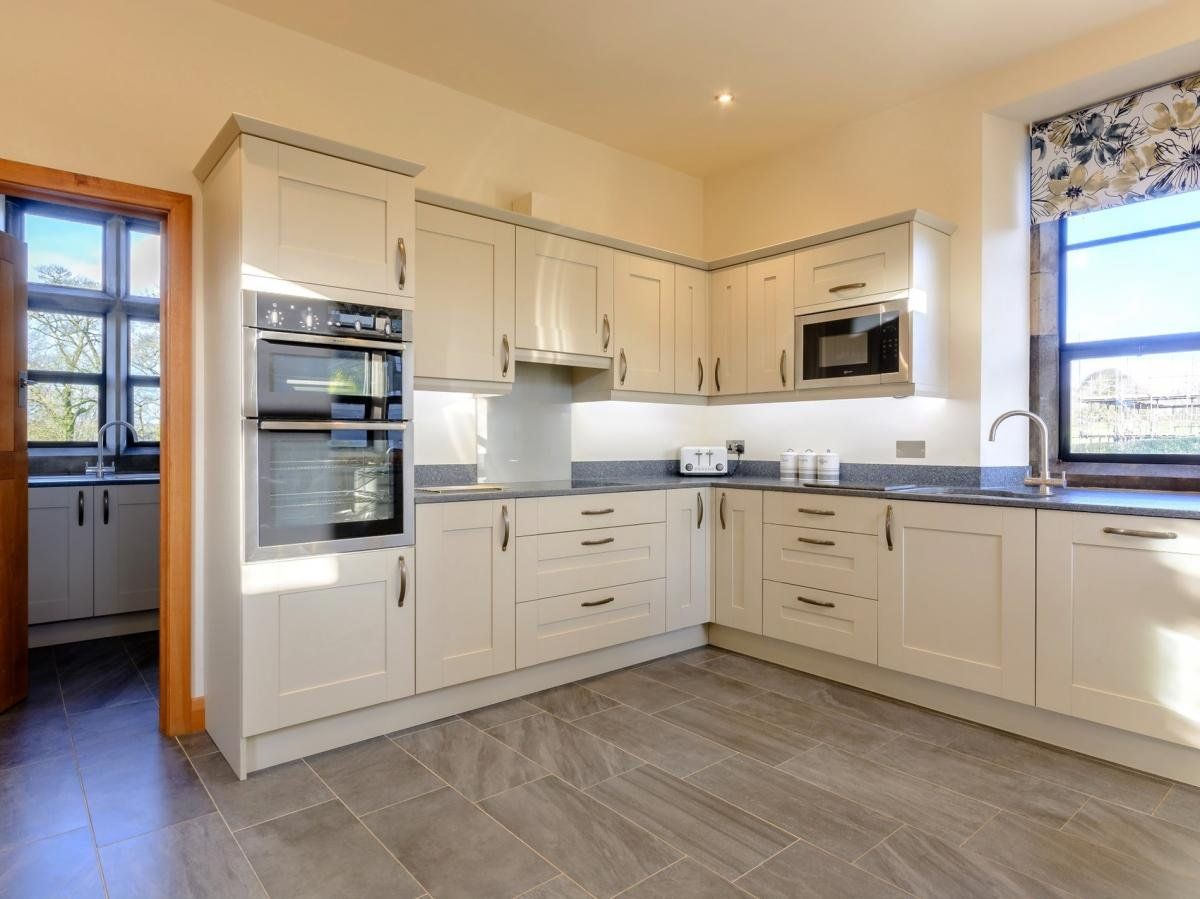 House in Staffordshire photo 10