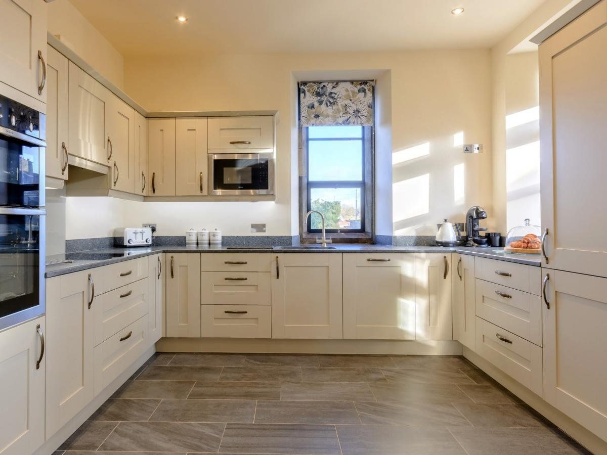 House in Staffordshire photo 8