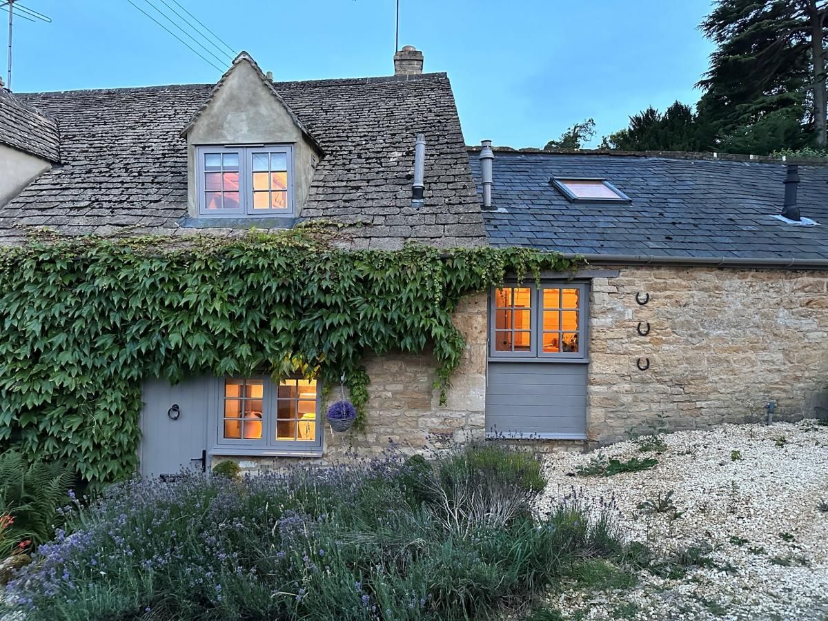 Cottage in Gloucestershire photo 1