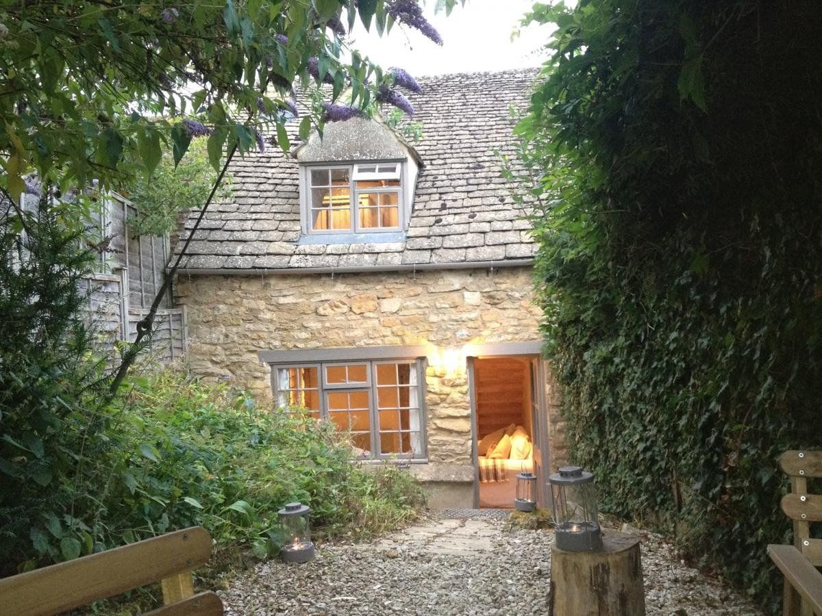 Cottage in Gloucestershire photo 1