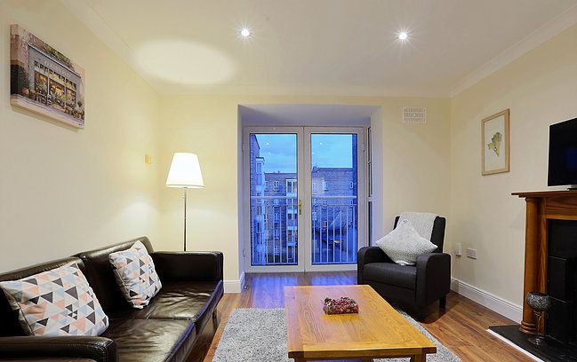 Trendy, central apartment photo 3