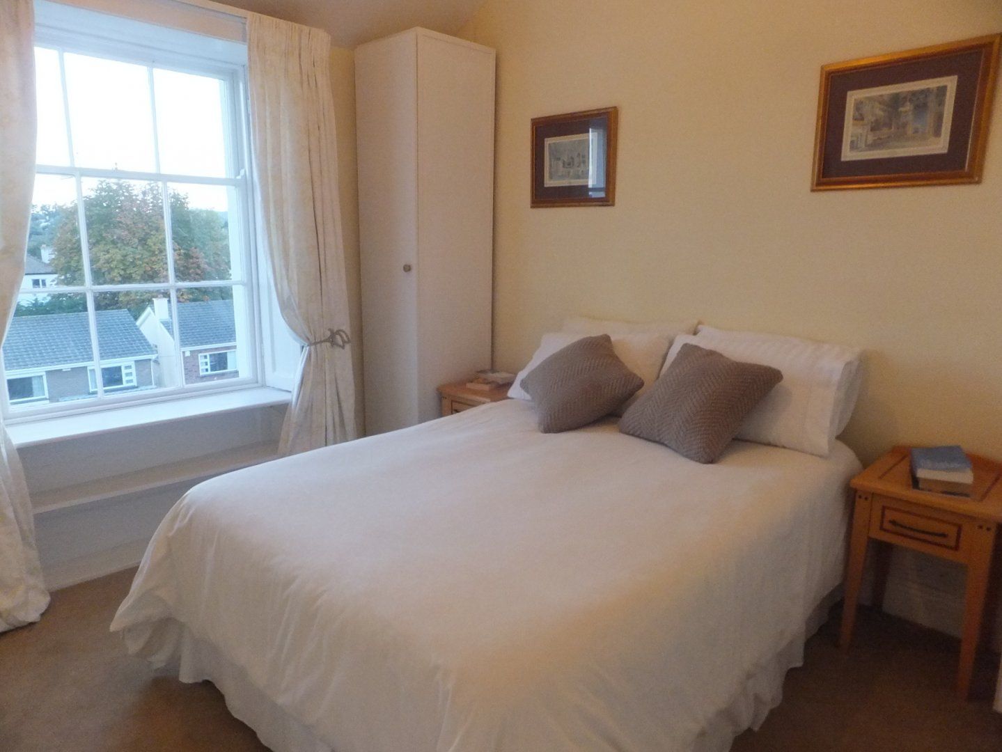 Exquisite Blackrock Residence photo 9