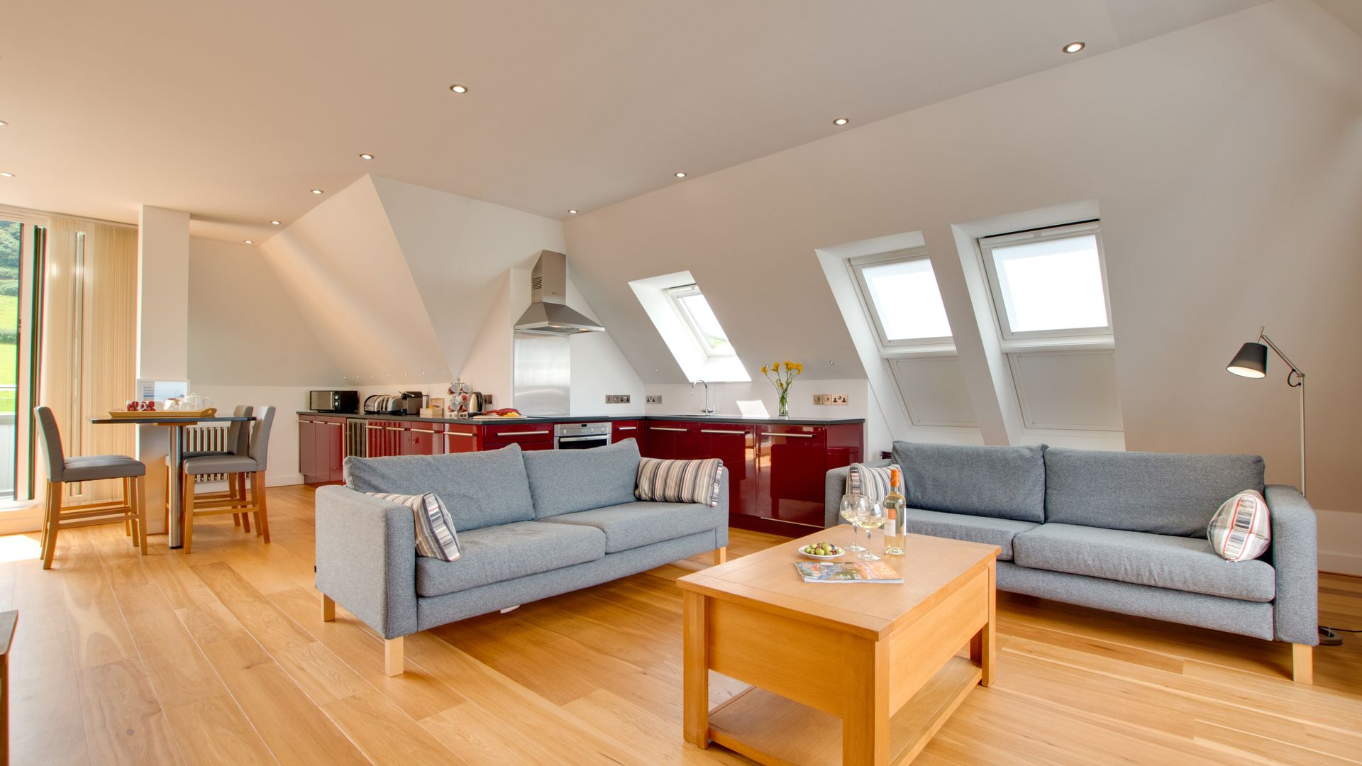 The Penthouse At Point View photo 2
