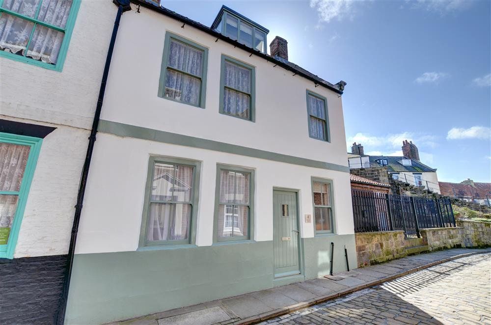 4 Henrietta Street photo 4