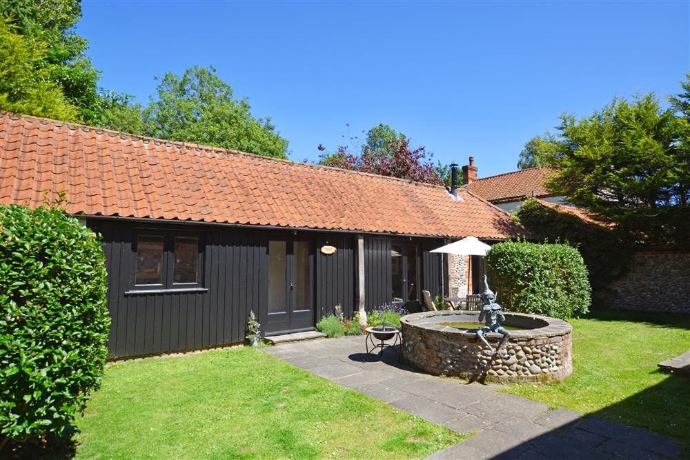 Hawthorne Cottage photo 1