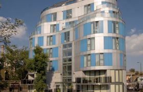 Chelsea Bridge Apartments reviews