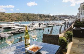 Quayside, Dart Marina