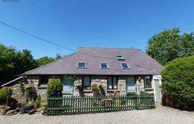 Stone Barn Cottage - Ysgubor Cerrig