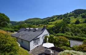 Ty Mawddwy reviews