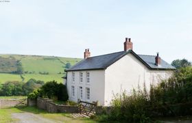 Onnen Fawr Farmhouse