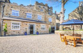 Cosy Cave Stanhope Castle reviews