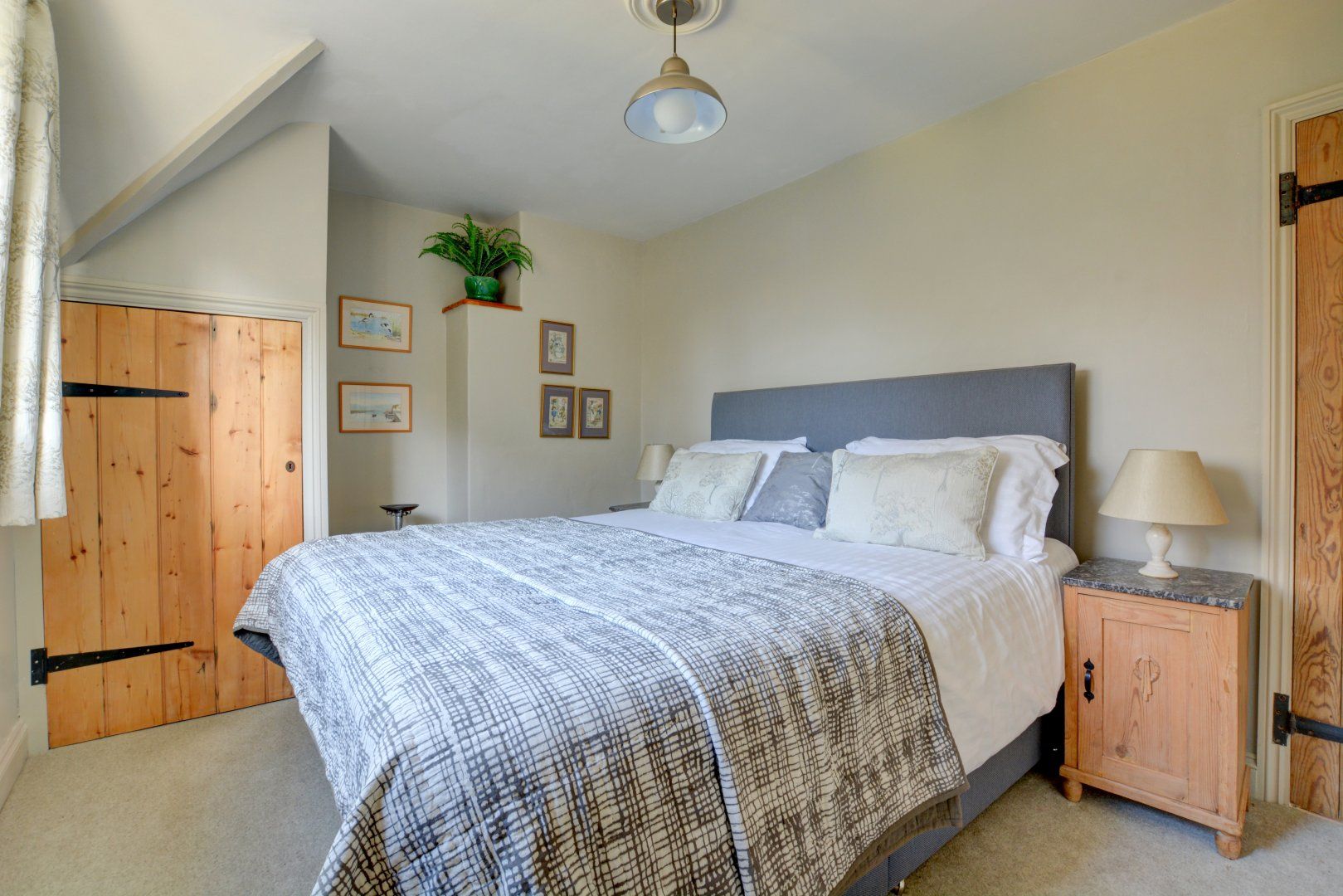 Woodview photo 2