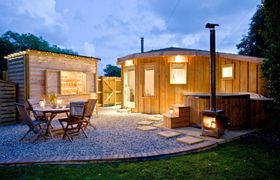 The Roundhouse, East Thorne, Bude reviews