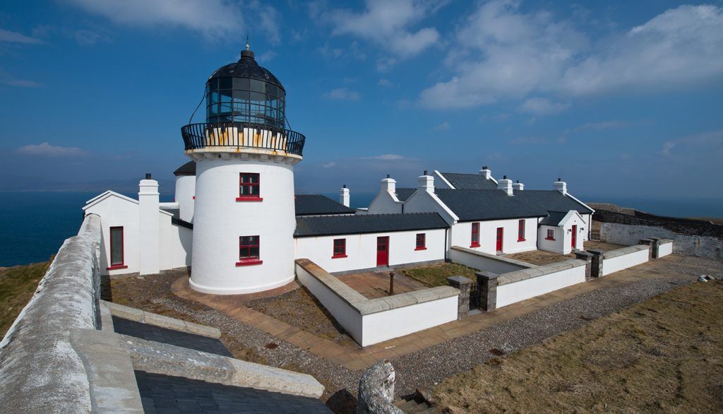 Clare Island lighthouse photo 1
