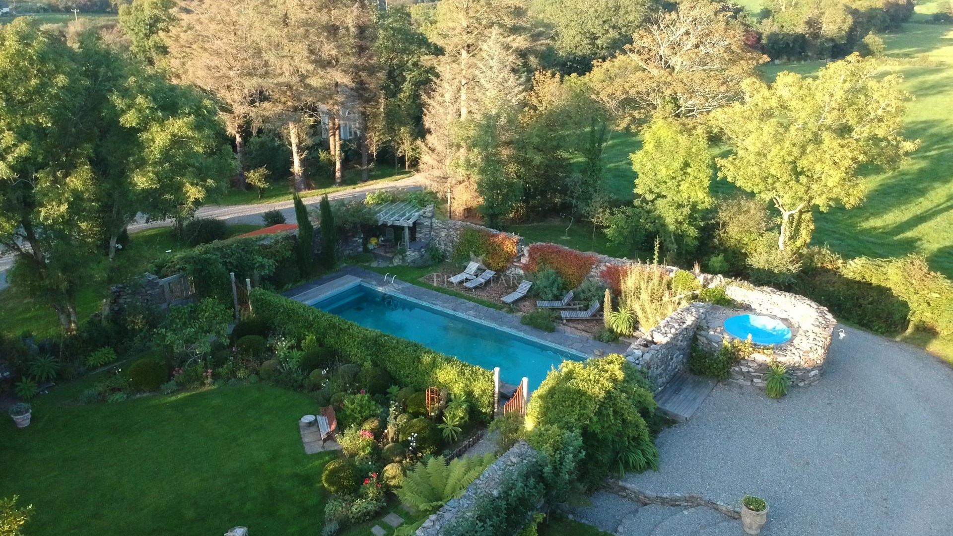 West Cork Estate & Pool photo 4