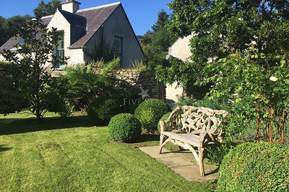West Cork Estate & Pool photo 6