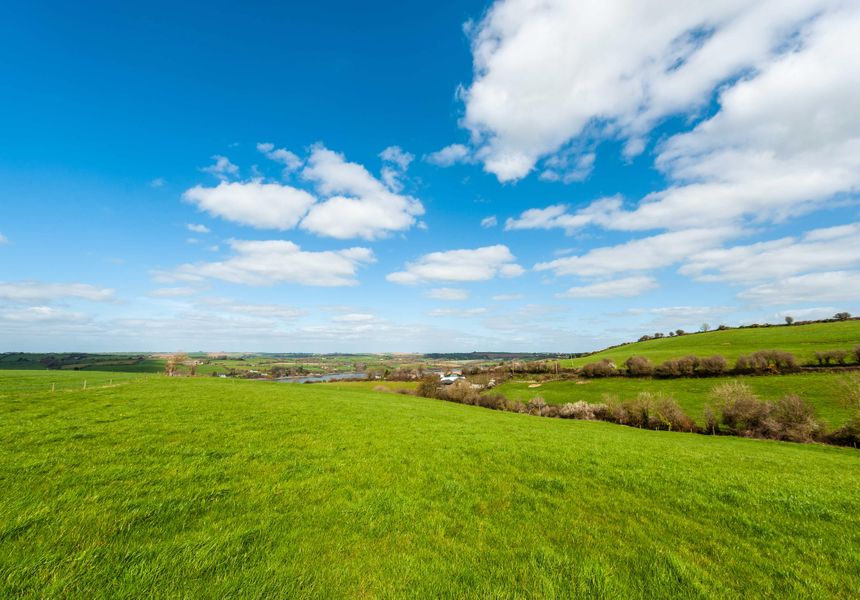 Four Winds, 7 minute drive to Kinsale town, sleeps 26 guests photo