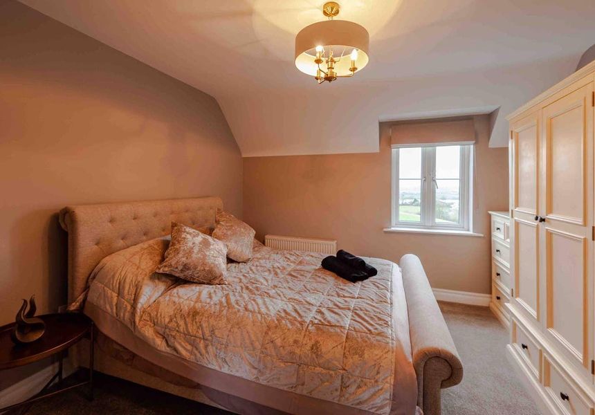 Four Winds, 7 minute drive to Kinsale town, sleeps 26 guests photo