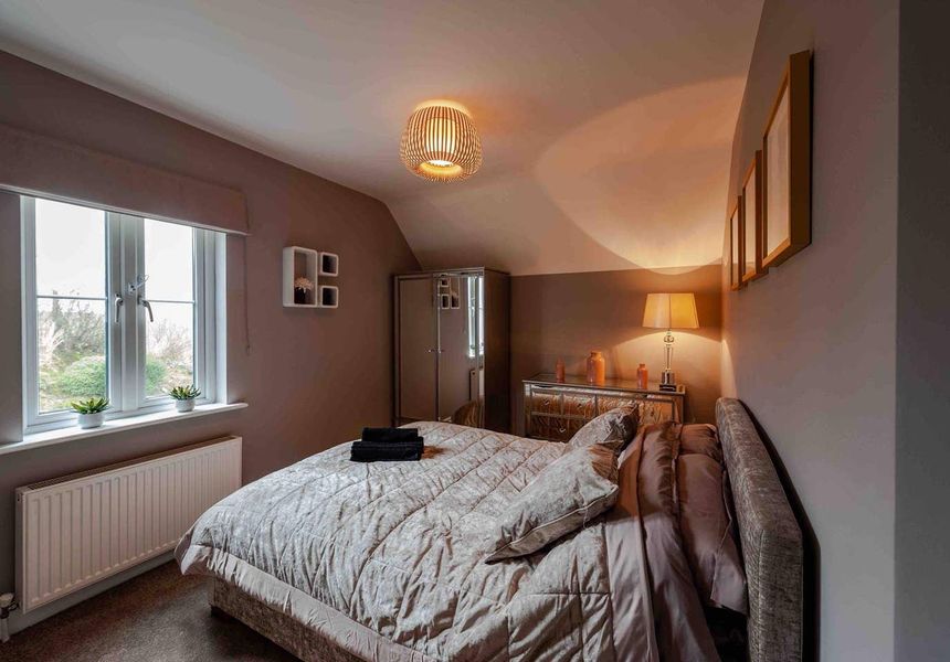 Four Winds, 7 minute drive to Kinsale town, sleeps 26 guests photo