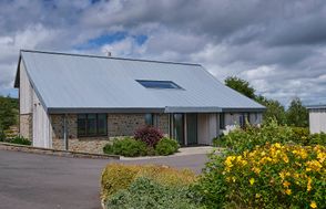 Hill View House