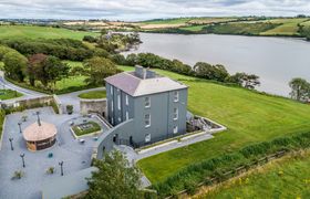 Ballywilliam House, Kinsale, sleeps 32 guests 