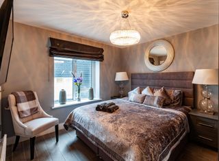 The Kinsale Town House, sleeps 16 guests 