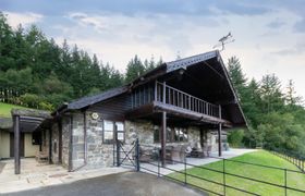 Rhosferig Lodge reviews