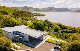 Stunning Lake Villa