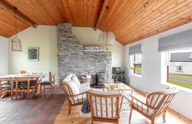 Ventry Beach Cottage - A stone’s throw to the beach