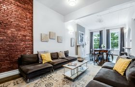 Rock's Townhouse reviews