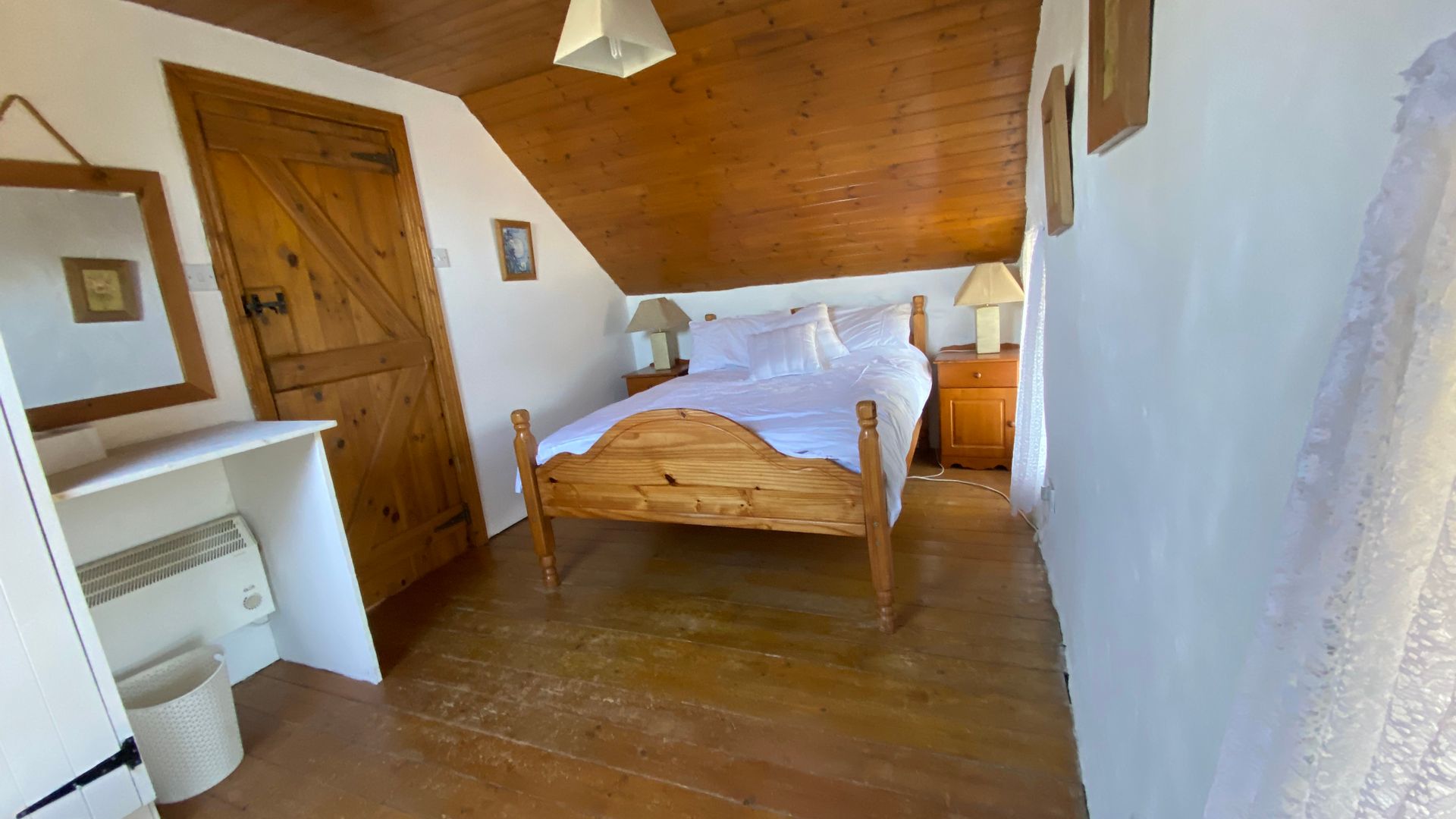Traditional Cosy Stone Cottage with harbour views photo 15
