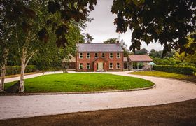 Ballyheifer House - A beautiful 5 bedroomed home. reviews