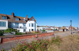 Runton reviews